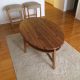 Television, Table basse, tabouret de bar, lampe, grille pain, etc.